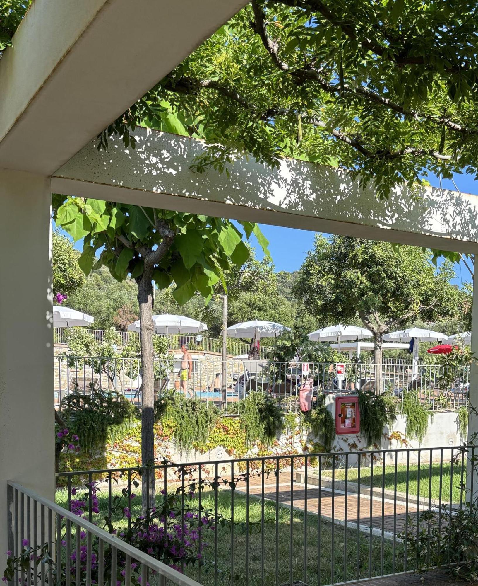 Ancora Resort Acciaroli Bagian luar foto