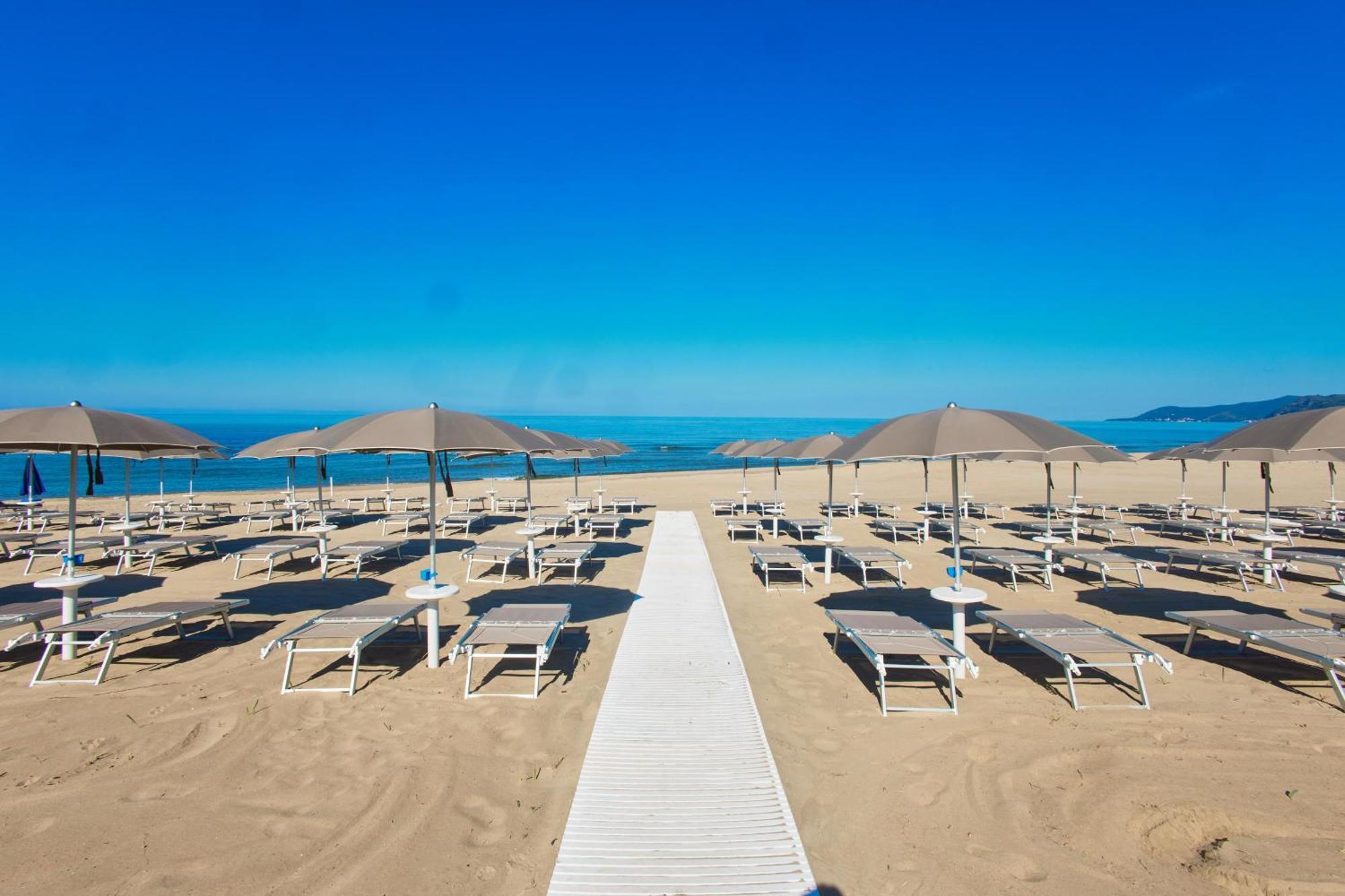 Ancora Resort Acciaroli Bagian luar foto